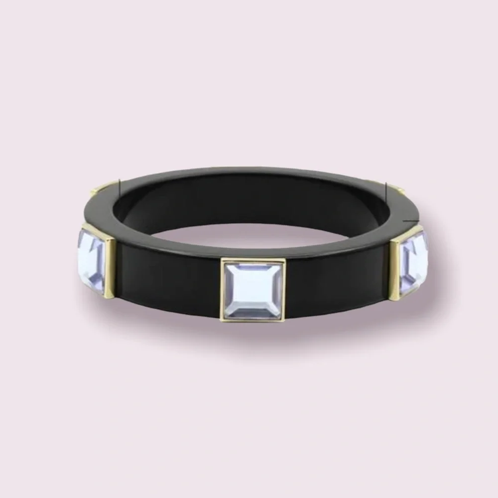 Light Amethyst Gold/Brass Bangle - Picture 2 of 3